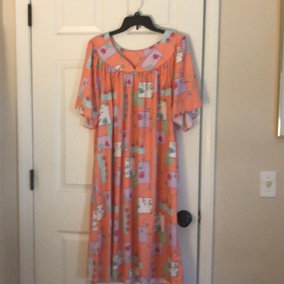 Soft and silky Moomoo Slipover Robe - Picture 1 of 4